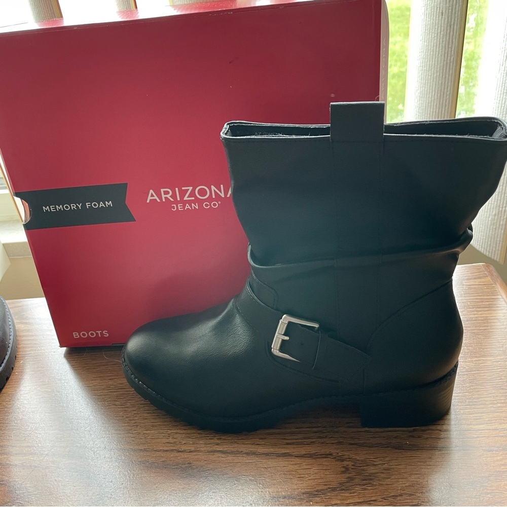 Black Boots